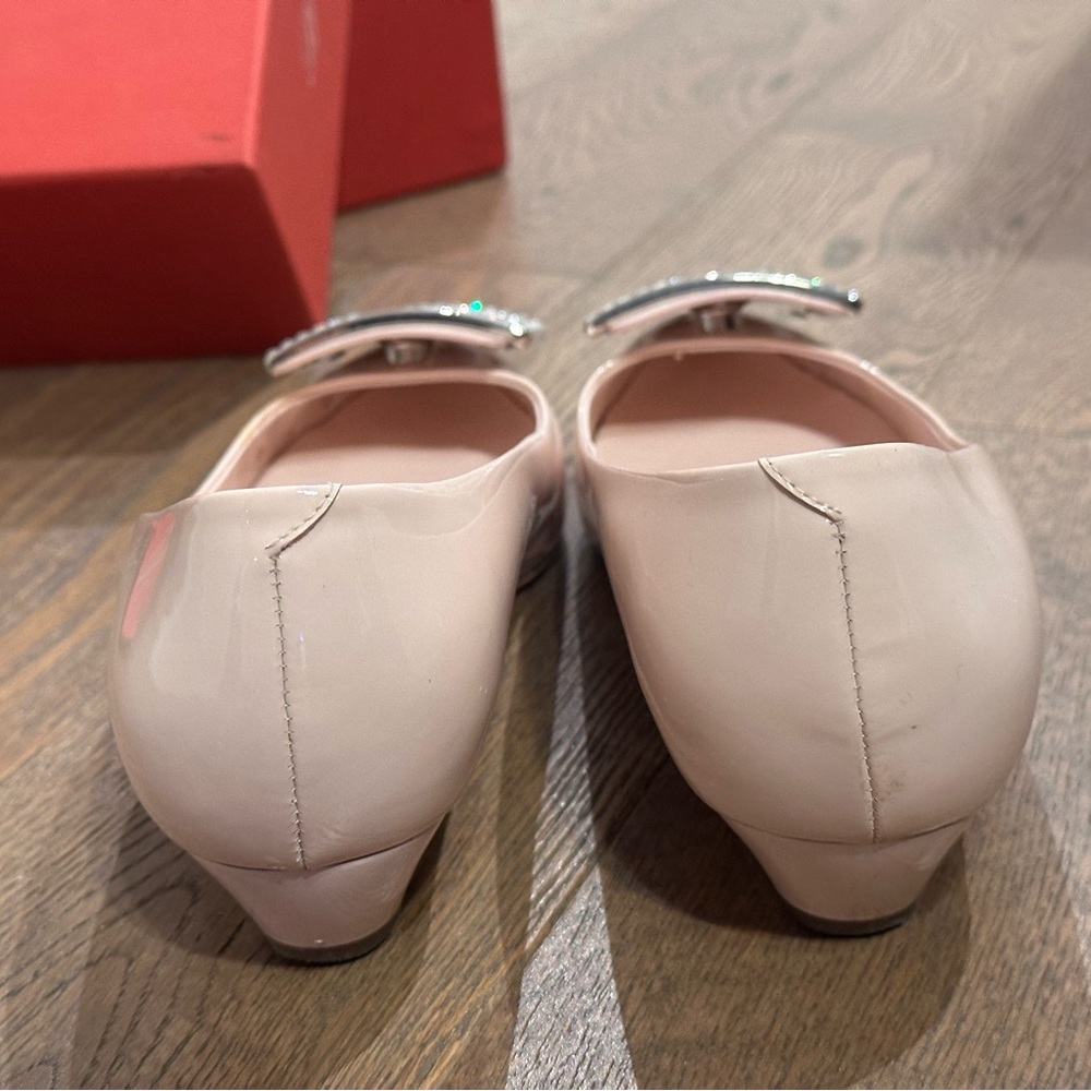 Roger Vivier Blush Pink Crystal-Embellished Pointed Toe Flats - Picture 6 of 8